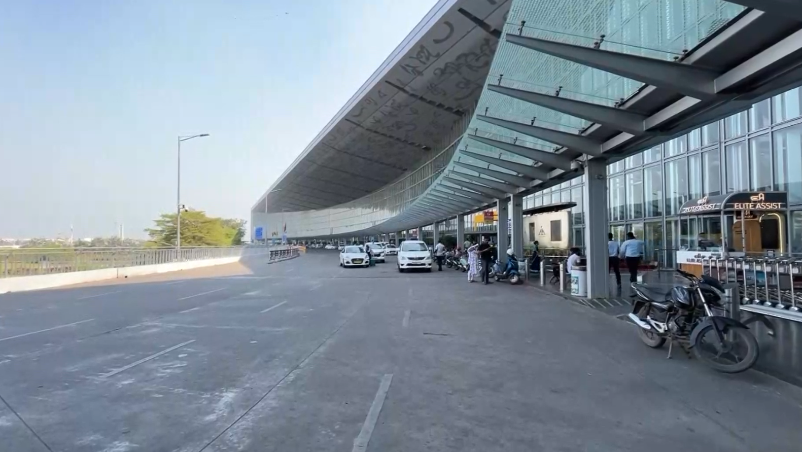 मध्यपूर्वमा जारी युद्धका कारण भारतका अधिकांश विमानस्थल प्रभावित, धेरै उडान रद्द